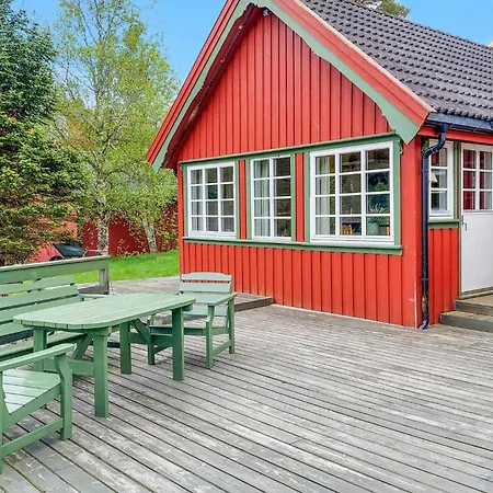 Vakantiehuis Stunning In With House Sea View Mosvik